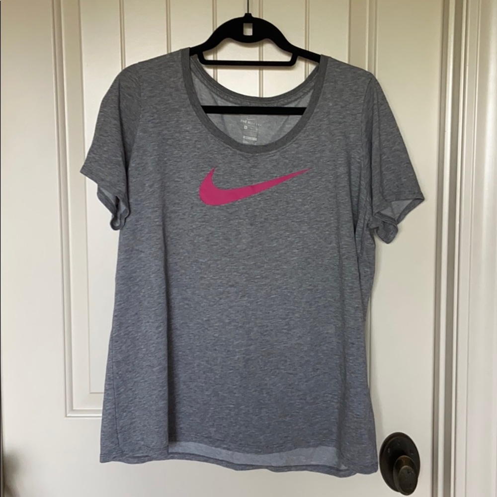 NIKE Dri-Fit T Shirt